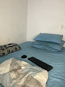 Snapshot of Young_latin_master777 chatting on 02-11-25, 11:10 Young latin master777 online show from 02-11-25, 11:10