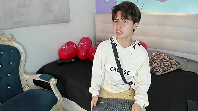 CollinStone online show from 02-18-25, 08:03