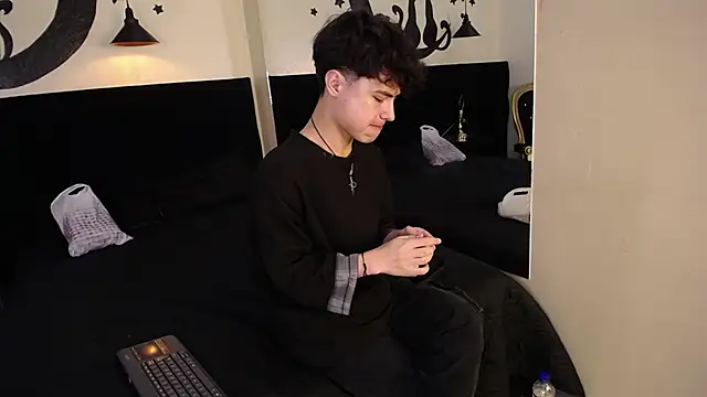 CollinStone online show from 10-19-25, 03:23