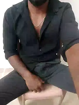 Snapshot of hot_boy_dic chatting on 01-02-25, 06:12 hot boy dic online show from 01-02-25, 06:12