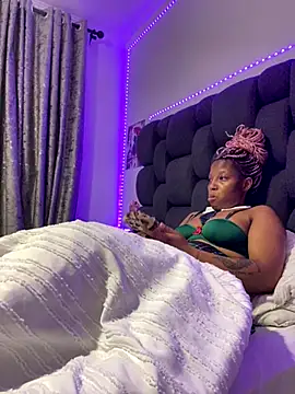 Thando04 online show from 11-14-25, 02:21