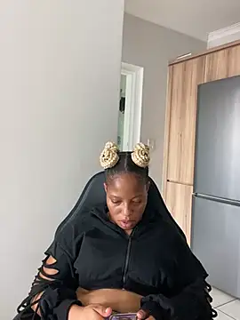 Snapshot of Thando04 chatting on 01-19-26, 12:53 Thando04 online show from 01-19-26, 12:53