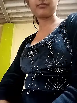 Snapshot of Piya_Ji chatting on 03-08-25, 03:35 Piya Ji online show from 03-08-25, 03:35