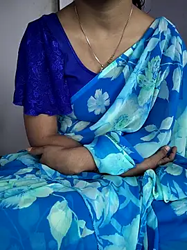 lovelygirl4567 online show from 02-13-26, 04:52