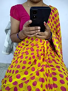 lovelygirl4567 online show from 02-26-26, 05:17