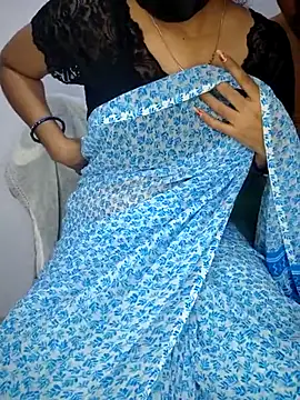 lovelygirl4567 online show from 03-01-26, 05:48