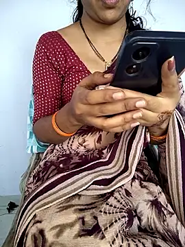 lovelygirl4567 online show from 03-16-26, 06:06