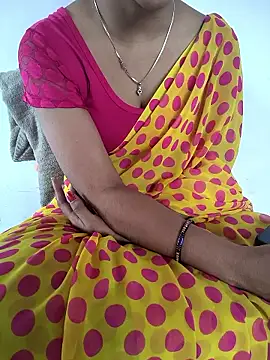 lovelygirl4567 online show from 04-25-26, 05:54