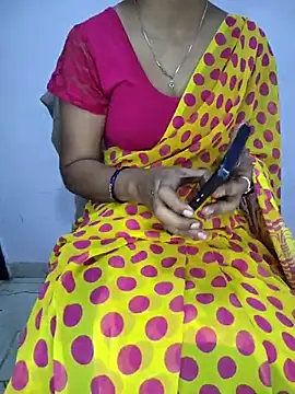 lovelygirl4567 online show from 04-25-26, 03:42