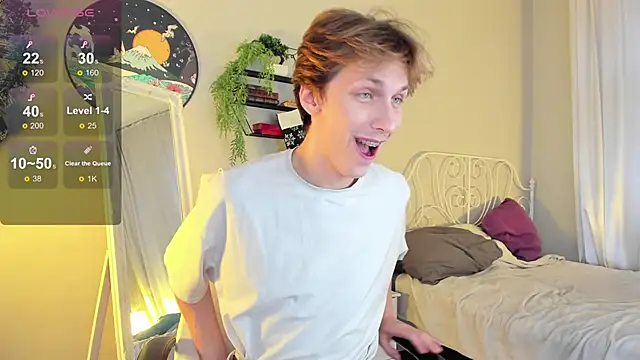 Snapshot of Adrian_Di chatting on 01-01-25, 12:00 Adrian Di online show from 01-01-25, 12:00