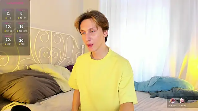 Snapshot of Adrian_Di chatting on 01-05-25, 10:10 Adrian Di online show from 01-05-25, 10:10