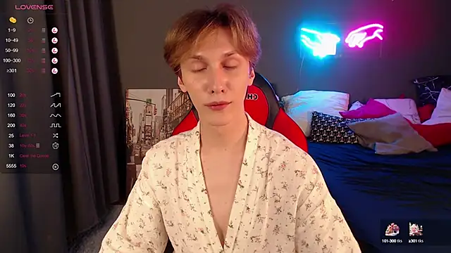 Snapshot of Adrian_Di chatting on 01-16-25, 03:24 Adrian Di online show from 01-16-25, 03:24