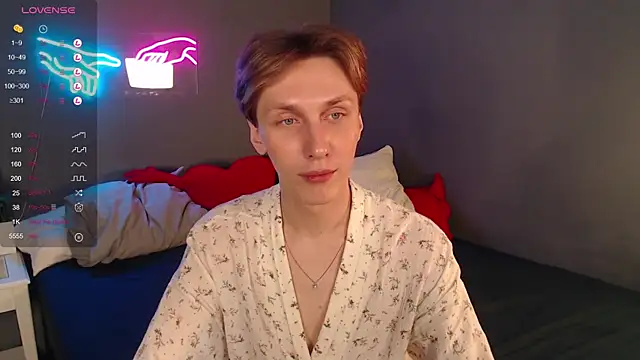 Snapshot of Adrian_Di chatting on 01-21-25, 01:54 Adrian Di online show from 01-21-25, 01:54