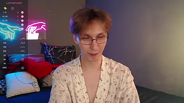 Snapshot of Adrian_Di chatting on 01-31-25, 07:18 Adrian Di online show from 01-31-25, 07:18