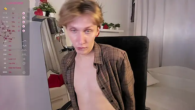 Snapshot of Adrian_Di chatting on 02-23-25, 06:45 Adrian Di online show from 02-23-25, 06:45