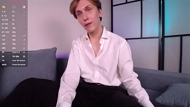 Snapshot of Adrian_Di chatting on 03-09-25, 07:05 Adrian Di online show from 03-09-25, 07:05