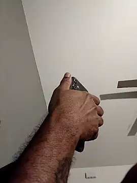 Snapshot of Caliclysm chatting on 09-27-25, 07:57 Caliclysm online show from 09-27-25, 07:57