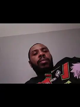 Snapshot of Caliclysm chatting on 10-31-25, 11:44 Caliclysm online show from 10-31-25, 11:44