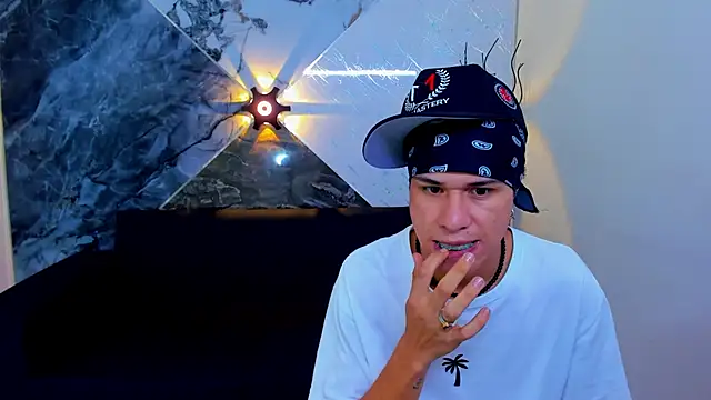 anyelo waller online show from 12-30-24, 09:19