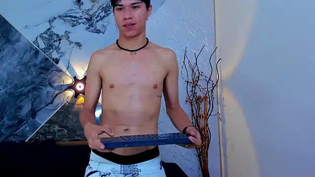 anyelo waller online show from 01-04-25, 01:52