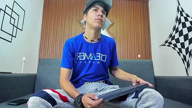 anyelo waller online show from 01-22-25, 12:49