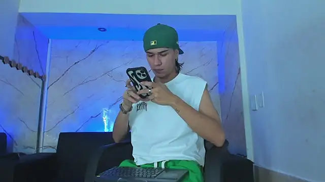 anyelo waller online show from 10-02-25, 12:12