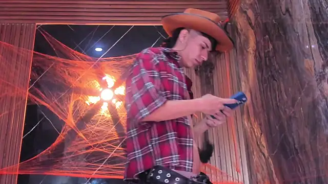 anyelo waller online show from 10-29-25, 02:08