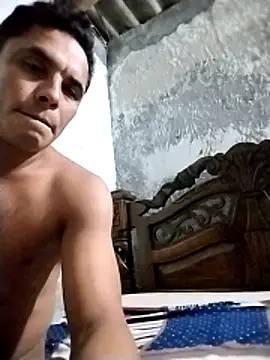 Snapshot of carloaman chatting on 12-30-24, 04:42 carloaman online show from 12-30-24, 04:42