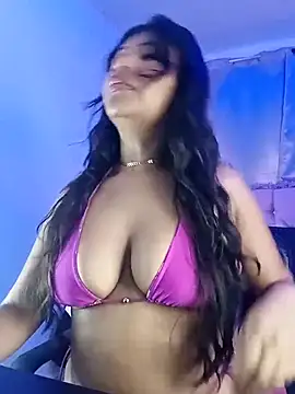 Snapshot of PaulaOrtiz_1 chatting on 03-18-25, 11:19 PaulaOrtiz 1 online show from 03-18-25, 11:19