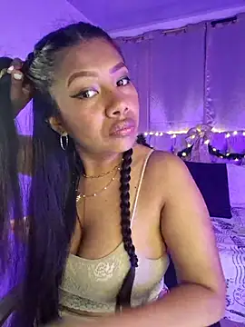 Snapshot of PaulaOrtiz_1 chatting on 12-20-25, 02:35 PaulaOrtiz 1 online show from 12-20-25, 02:35