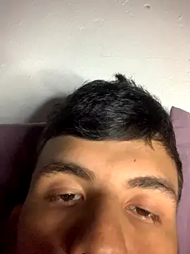 gabrielzinnnn085 online show from 09-17-25, 09:05