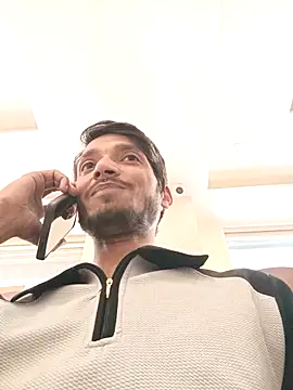 Snapshot of Tarun_0026 chatting on 10-28-25, 10:30 Tarun 0026 online show from 10-28-25, 10:30