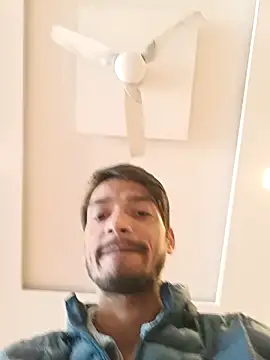 Snapshot of Tarun_0026 chatting on 12-17-25, 06:08 Tarun 0026 online show from 12-17-25, 06:08