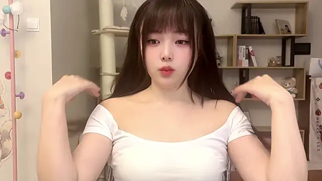 Chenjing0 online show from 10-14-25, 02:45