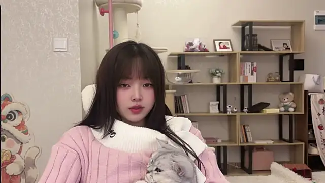 Snapshot of Chenjing0 chatting on 11-16-25, 03:34 Chenjing0 online show from 11-16-25, 03:34