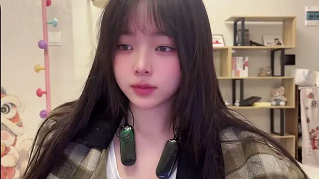 Snapshot of Chenjing0 chatting on 11-18-25, 03:12 Chenjing0 online show from 11-18-25, 03:12