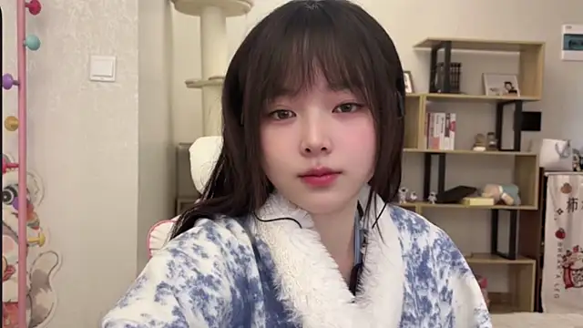 Snapshot of Chenjing0 chatting on 11-27-25, 04:36 Chenjing0 online show from 11-27-25, 04:36