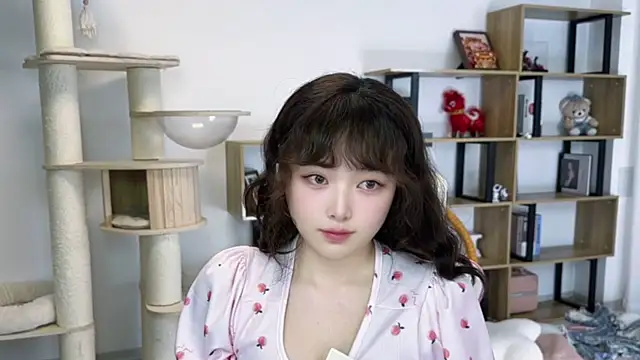 Chenjing0 online show from 04-22-26, 01:34