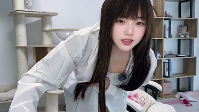 Chenjing0 online show from 05-17-26, 07:50