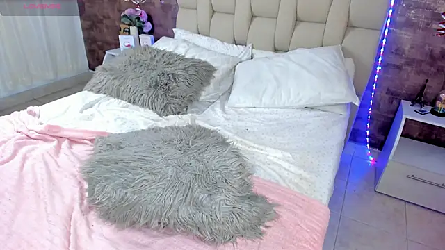 Scarlet lace online show from 03-13-25, 10:32