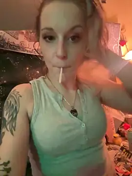 Snapshot of damselaintstressn chatting on 10-24-25, 12:08 damselaintstressn online show from 10-24-25, 12:08