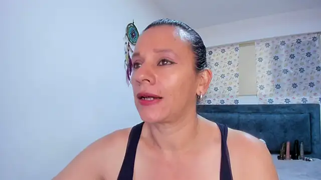 sofi saliva2511 online show from 04-26-26, 04:04