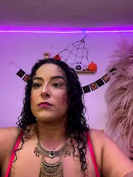 Snapshot of ariadna_cooper chatting on 10-22-25, 04:57 ariadna cooper online show from 10-22-25, 04:57