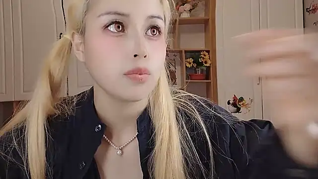 Snapshot of Lucky-xiuxiu chatting on 03-12-25, 07:02 Lucky-xiuxiu online show from 03-12-25, 07:02