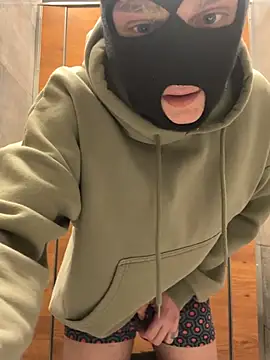 Snapshot of verici34 chatting on 02-04-26, 09:15 verici34 online show from 02-04-26, 09:15