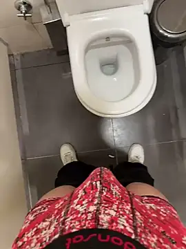 Snapshot of verici34 chatting on 04-08-26, 08:03 verici34 online show from 04-08-26, 08:03