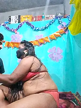 Snapshot of SEXY-CHAHAT chatting on 01-01-25, 05:33 SEXY-CHAHAT online show from 01-01-25, 05:33