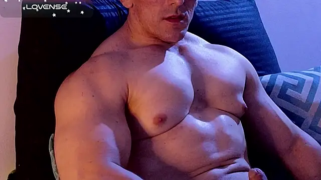 Snapshot of life_warrior chatting on 12-20-24, 04:25 life warrior online show from 12-20-24, 04:25