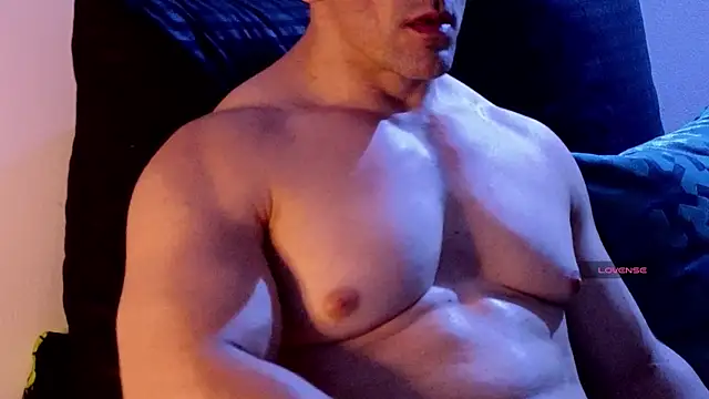 Snapshot of life_warrior chatting on 01-05-25, 04:47 life warrior online show from 01-05-25, 04:47