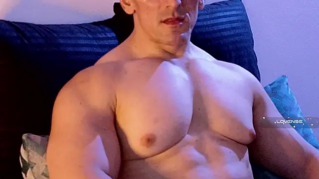 Snapshot of life_warrior chatting on 01-18-25, 04:53 life warrior online show from 01-18-25, 04:53